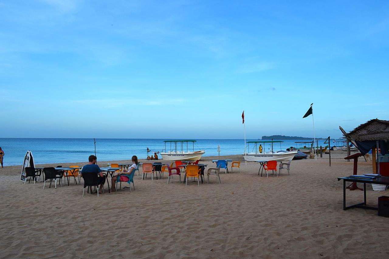 Alffa Guest Inn Trincomalee Exteriör bild